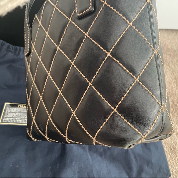 Preloved Chanel leather stitched handbag with full set - Picture 13 of 17